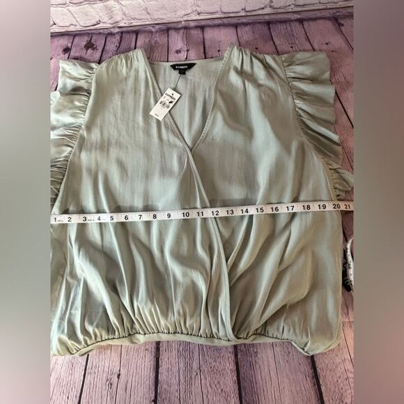 NWT Express Sage Green Flutter Sleeve Dreamy Romantic Surplice Thong Bodysuit L - Picture 6 of 7